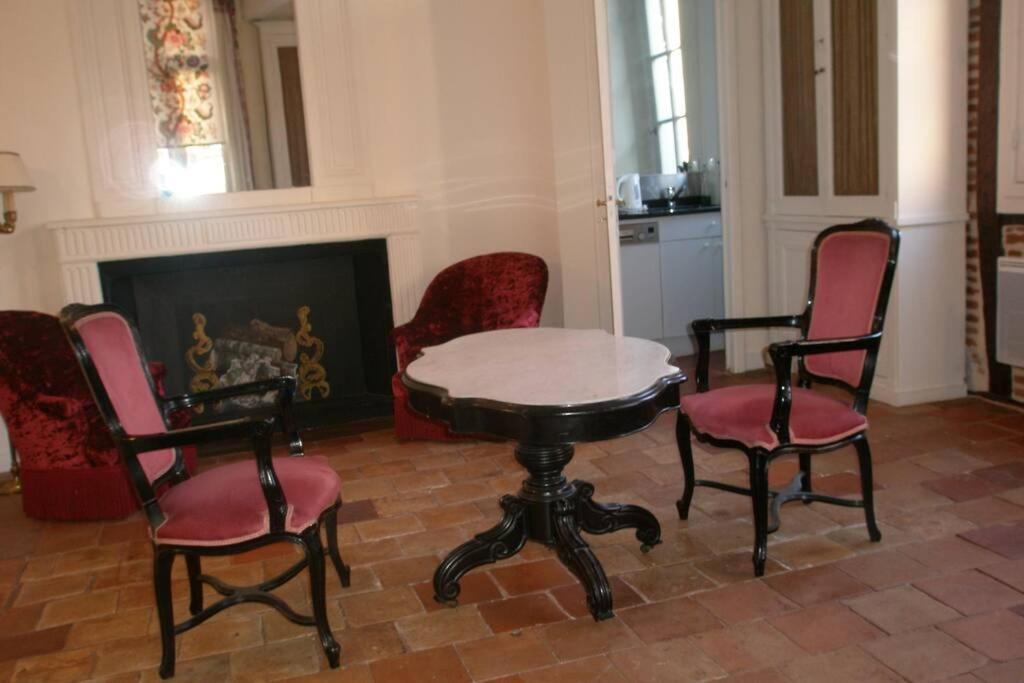 Logis De Sainte-Scarbes Daire Toulouse Dış mekan fotoğraf